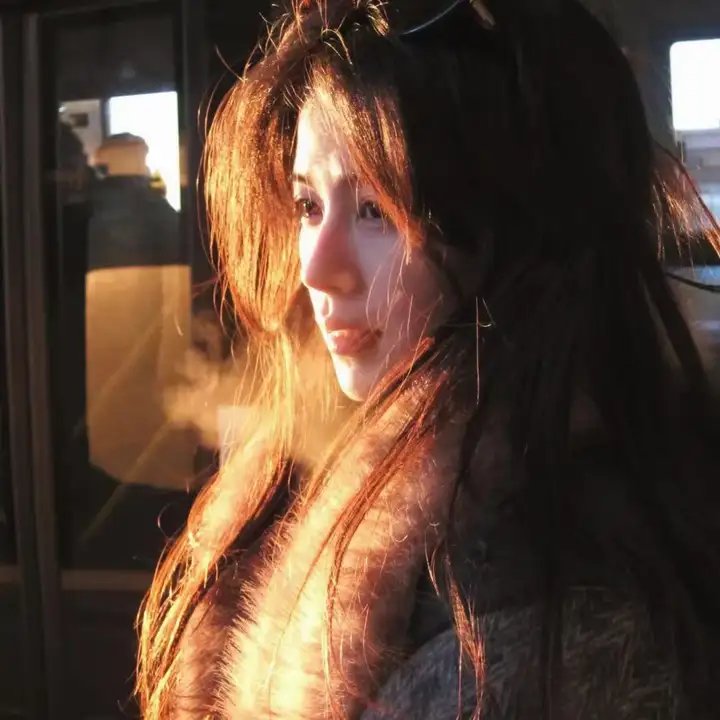 滚女揾老衬
